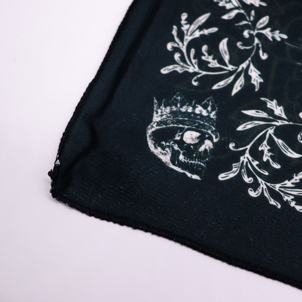 Tissu de tirage de tarot Ancient Witch – 75 × 75 cm